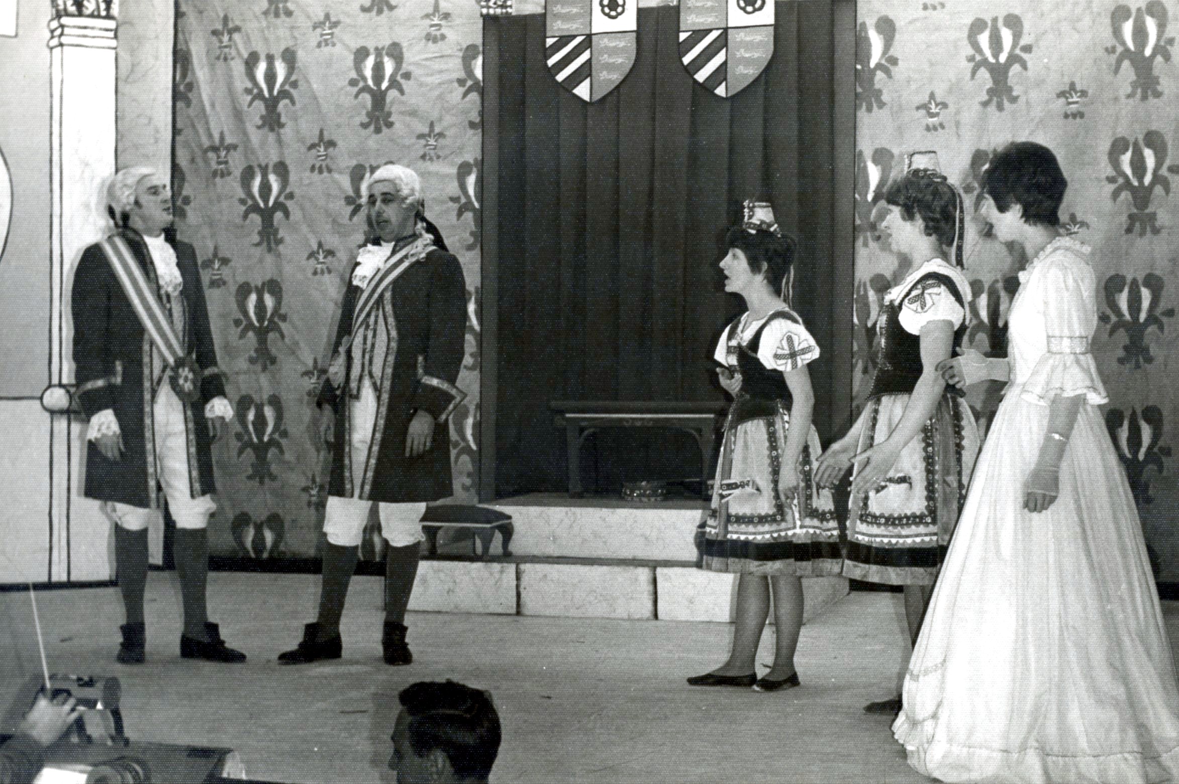 Gondoliers 1970 - Chorus